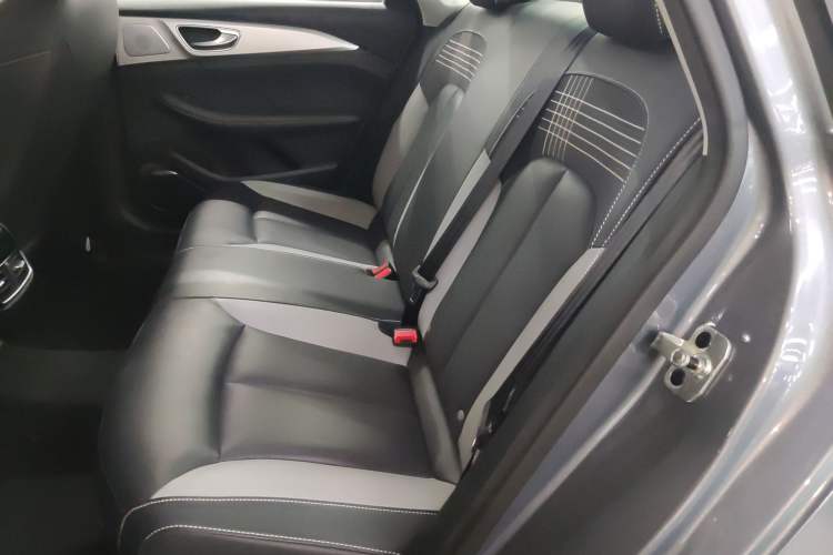 Used Roewe i6 MAX New Energy 2020 1.5T PHEV Cool & Stylish Skyroof Edition