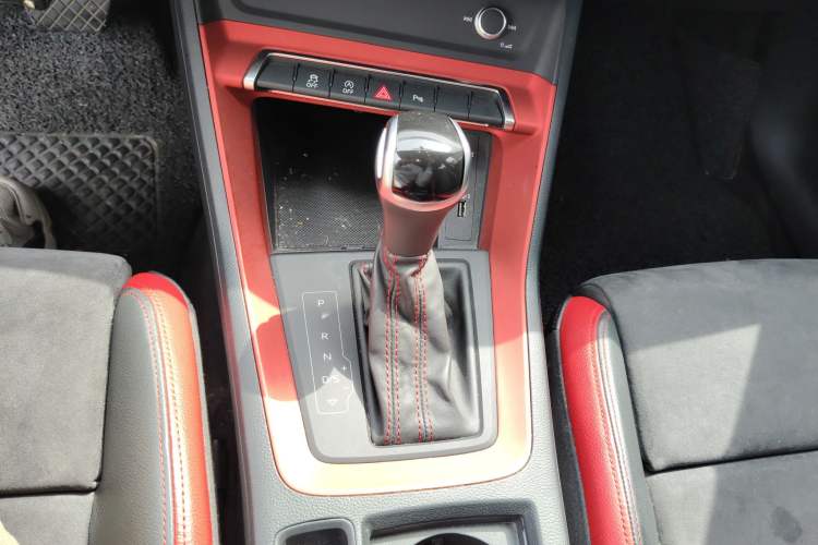 Used Audi Q3 2019 35 TFSI Advanced Dynamic Edition
