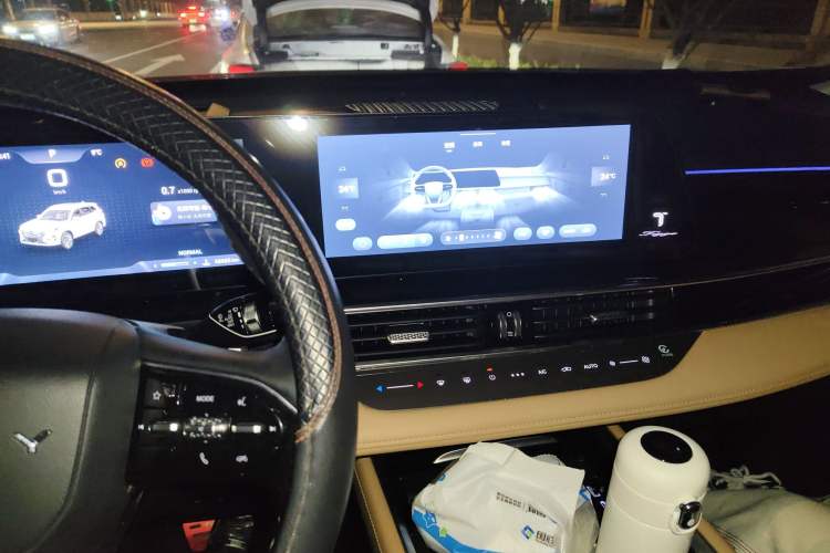 Used Chery Tiggo 8 PRO 2022 390T Two-Wheel Drive Vast Edition 5 Seats