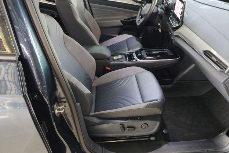 Used Volkswagen ID.4 CROZZ 2022 Long-Range Lite PRO Edition
