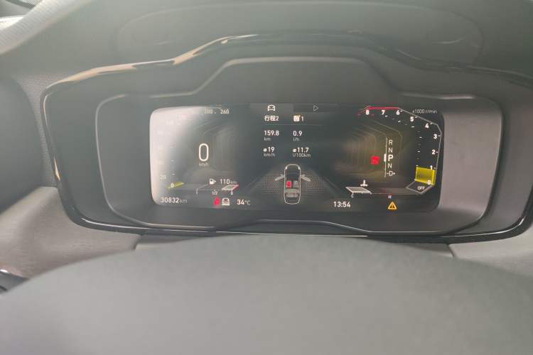 Used Lynk & Co 03 2022 1.5TD DCT JingPro Instrument Cluster