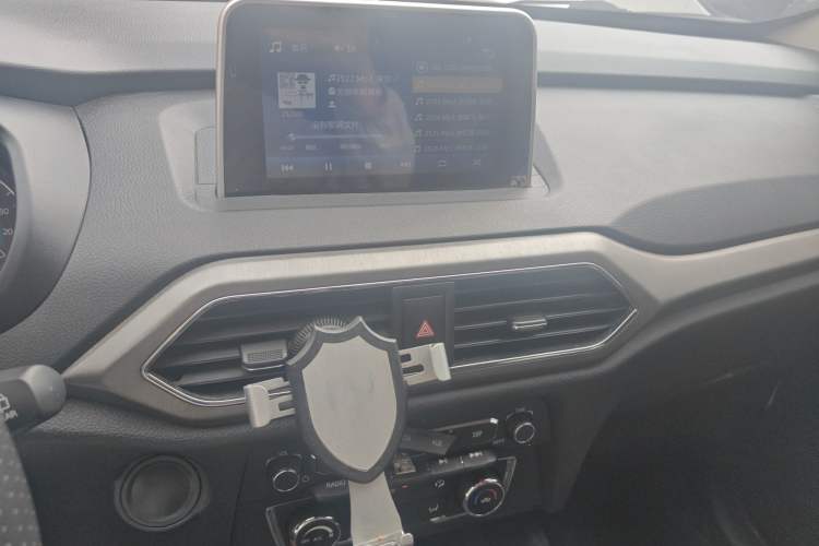 Used Dongfeng Fengon S560 2019 1.8L Manual Urban Model Audio And AC Panel