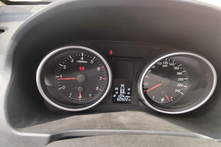 Used Haval H6 2012 2.4L Manual Two-Wheel Drive Elite Version Instrument Cluster