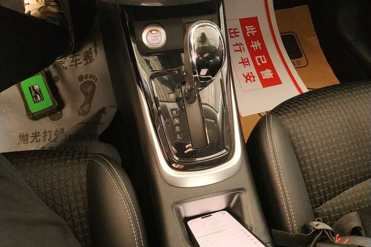 Used Nissan Tiida 2019 1.6L CVT Smart Drive Version China VI Standard Gear Lever