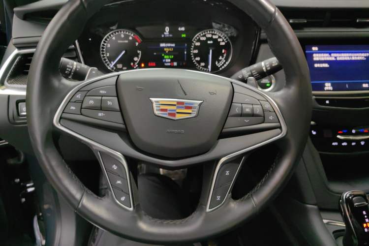 Used Cadillac XT5 2022 2.0T Four-Wheel Drive Luxury Version (Hummingbird Edition) Steering Wheel