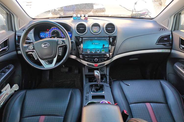 Used BYD S7 2015 2.0T Automatic Prestige Model