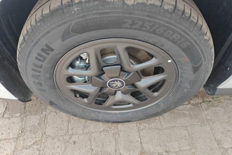 Used BYD Qin PLUS 2025 DM-i Smart Drive 55KM Leading Model
