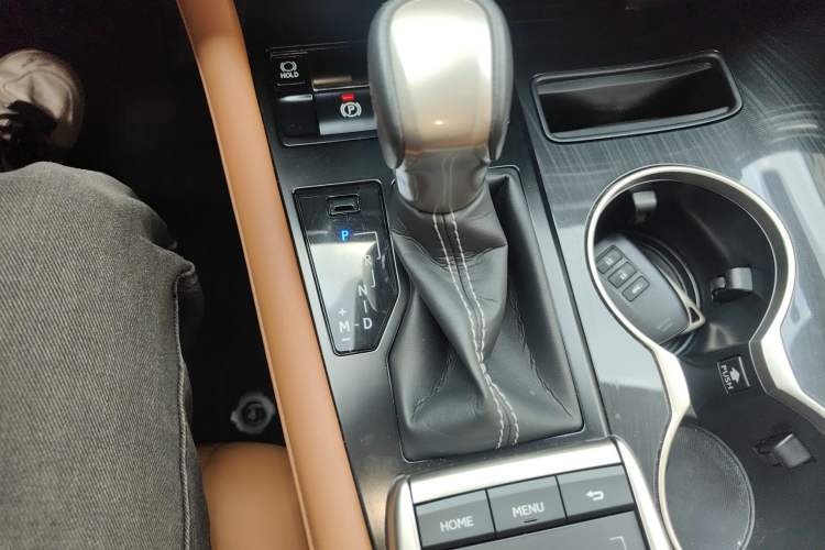 Used Lexus RX 2020 Facelifted 300 4x4 Elegant Edition Gear Lever