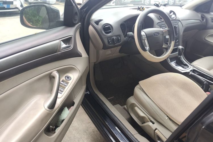 Used Ford Mondeo 2013 2.3L Fashion Edition Driver Seat