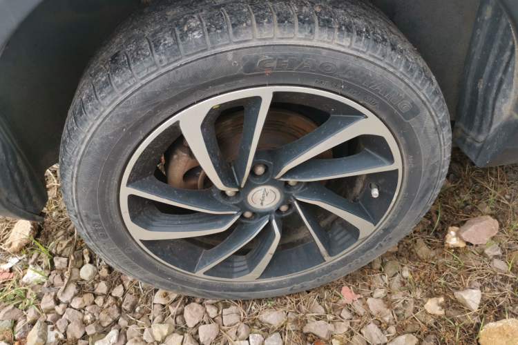 Used Zotye T300 2017 1.5L Manual Luxury Model Right Rear Wheel Hub