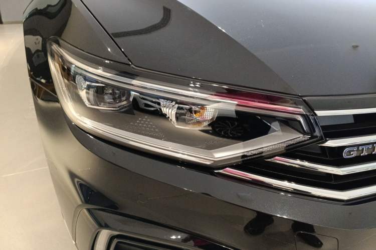 Used Volkswagen Magotan GTE Plug-in Hybrid 2022 GTE Luxury Model