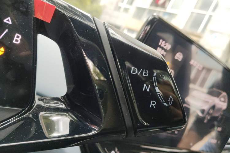 Used Volkswagen ID.4 X 2022 Pure Long-Range Version Gear Lever