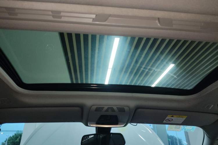 Used BMW 3 Series 2017 320Li Fashion Model
