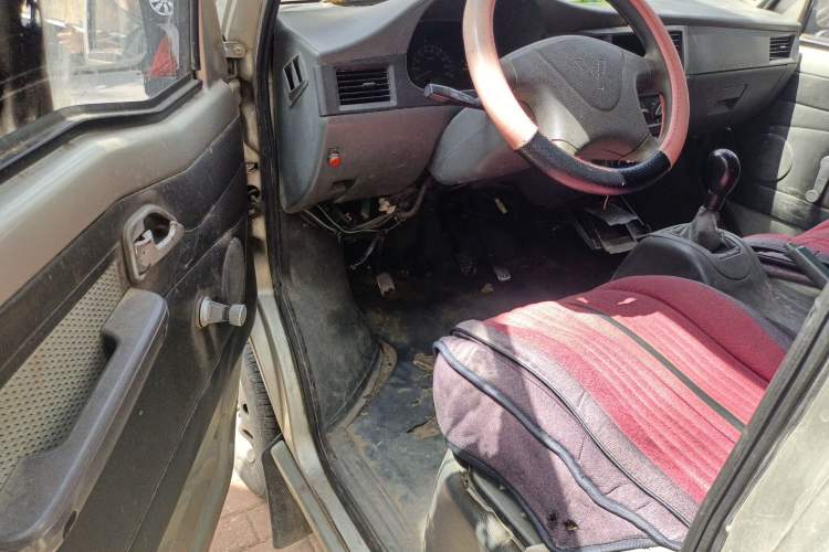 Used Wuling Zhiguang 2010 1.0L Liye Edition
