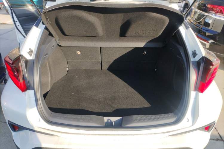 Used Toyota C-HR 2022 2.0L Leading Edition