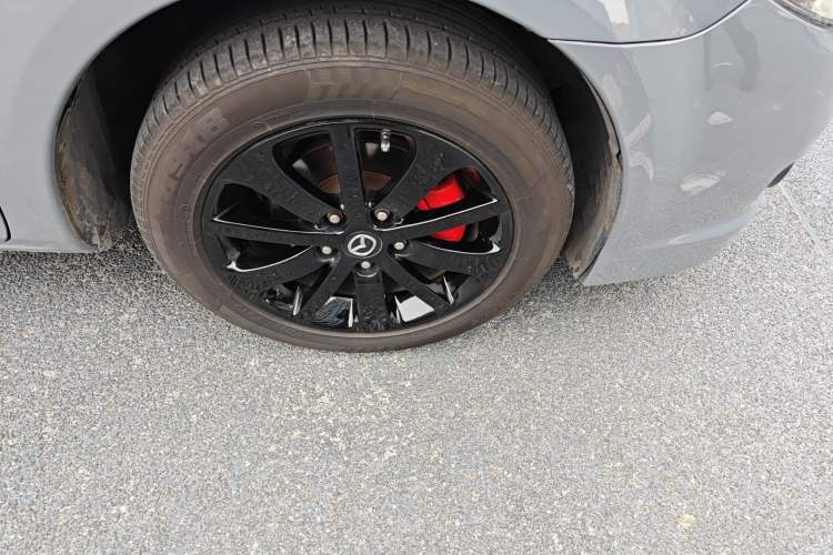 Used Mazda 6 2013 2.0L Automatic Fashion Edition Right Front Wheel Hub