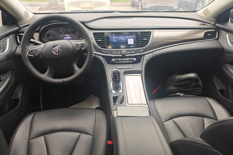 Used Buick LaCrosse 2022 652T Luxury Version