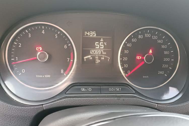 Used Volkswagen Polo 2014 1.6L Cross Polo Manual Instrument Cluster