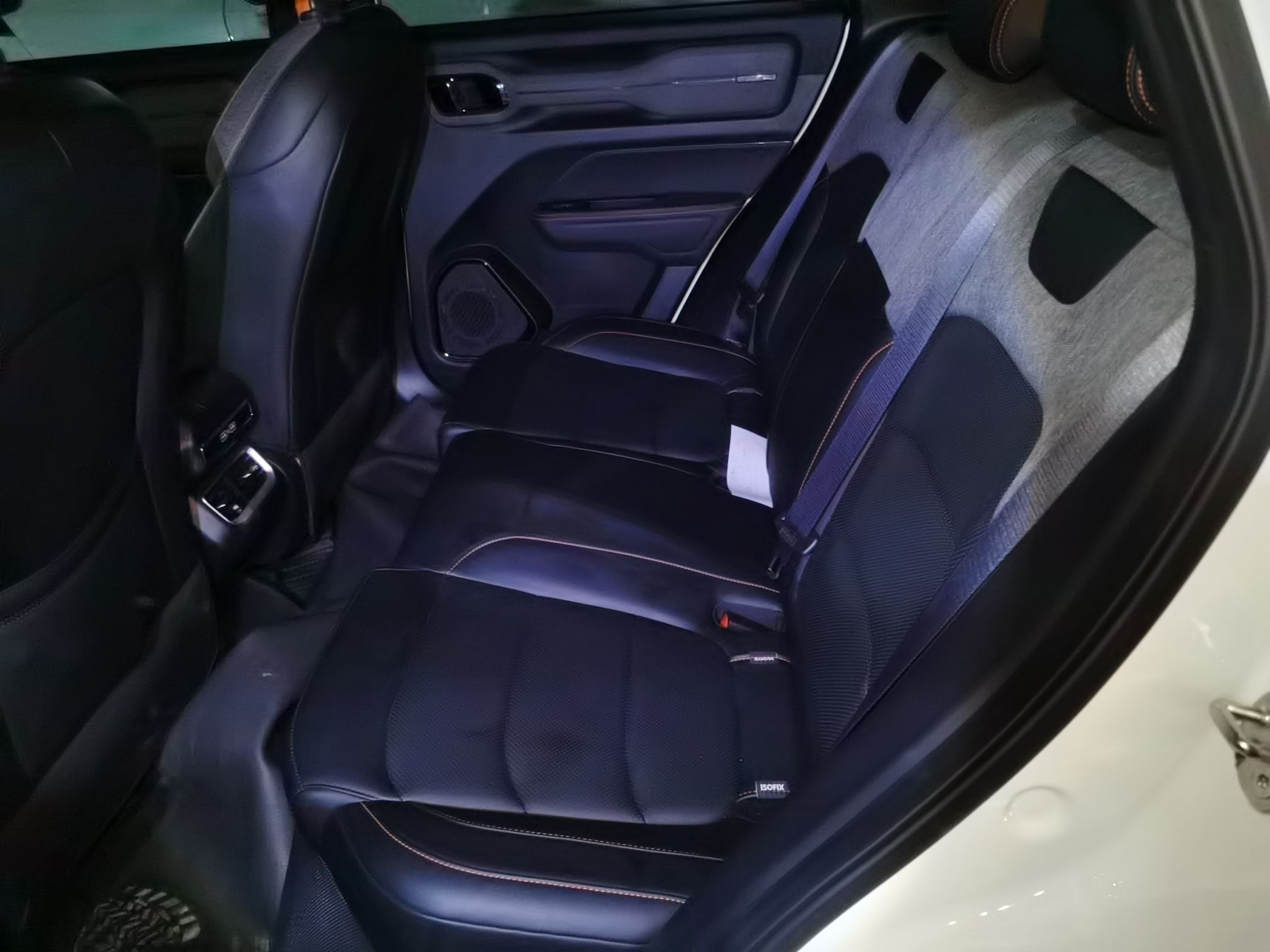 Geely Auto Cowboy 2025 1.5TD Trendy Play Edition — снимка 17