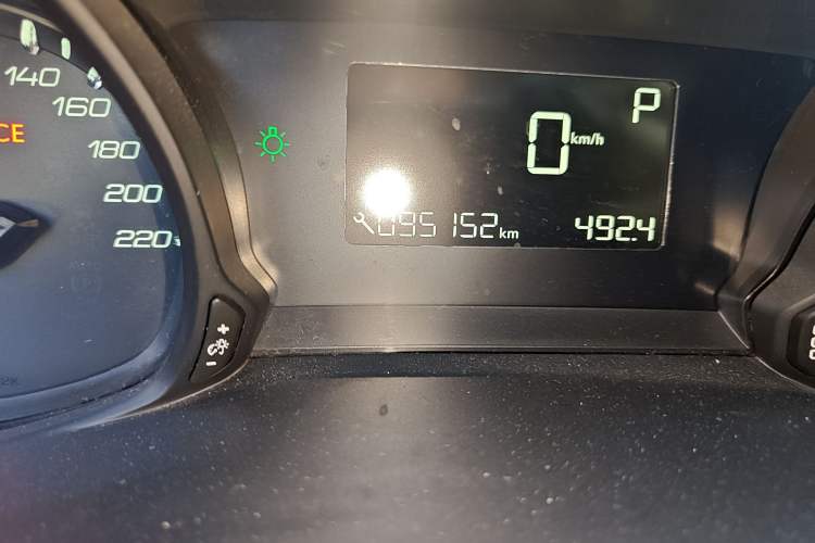 Used Peugeot 308 2016 230THP Automatic Luxury Edition Odometer Close Up