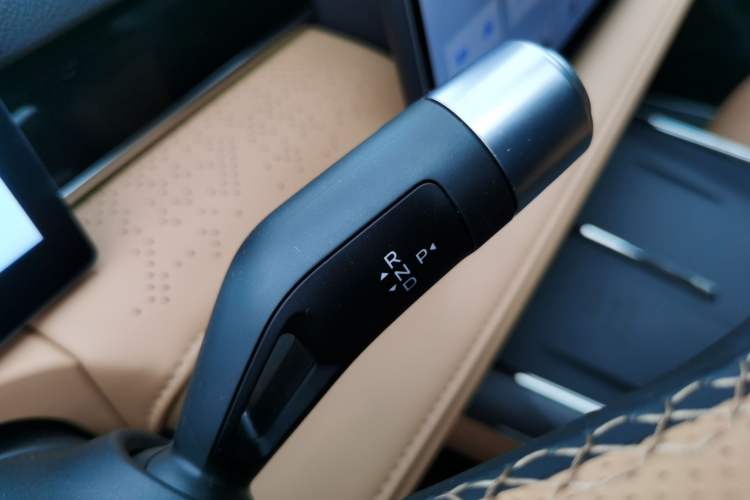 Used Geely Galaxy 8 2025 130km EM-P Exploration Edition
