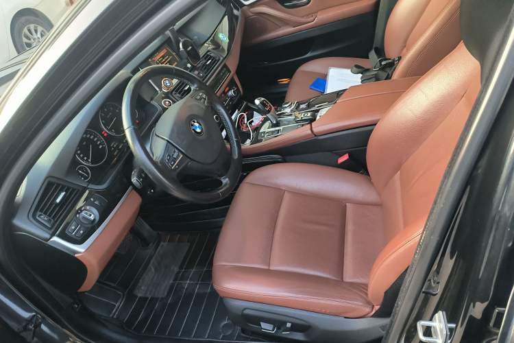 Used BMW 5 Series 2014 525Li Leading Model