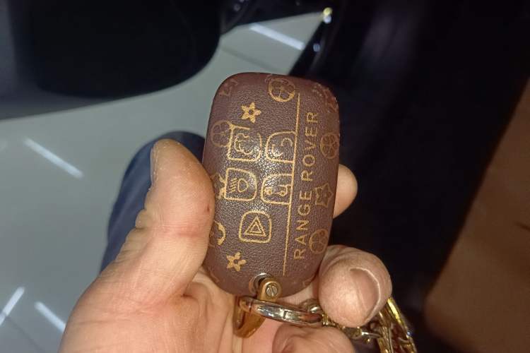 Used Jaguar XFL 2018 XFL 2.0T 250 PS Premium Edition Vehicle Key