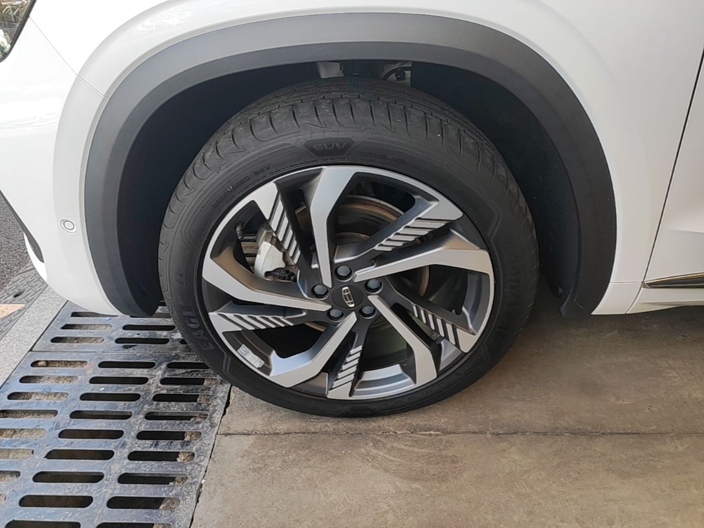 Geely Auto Monjaro L 2021 2.0TD DCT EVO Two-Wheel Drive Smart Luxury Version — снимка 10