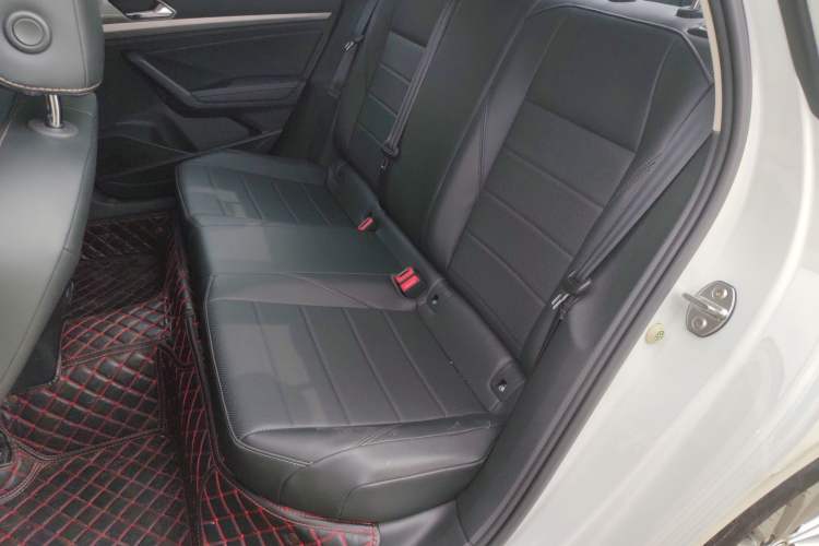 Used Volkswagen Lavida 2019 1.5L Automatic Comfort Edition China VI Standard Left Rear Seat