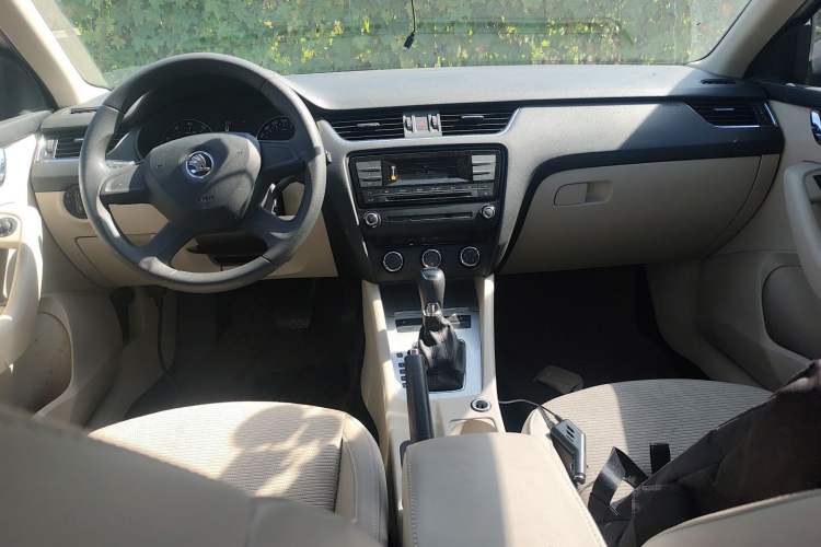 Used Skoda Octavia 2015 1.6L Automatic Yijie Edition