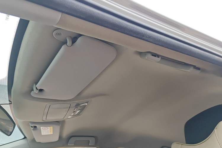 Used Toyota Corolla 2014 1.6L CVT GL Headliner