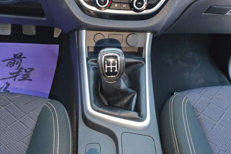 Used Isuzu JLM 2020 2.8T Classic Two-Wheel Drive Diesel Euro VI Comfort Plus Extended Version JE493ZLQ6E