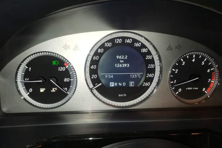 Used Mercedes-Benz GLK-Class 2011 GLK 300 4MATIC Dynamic Model