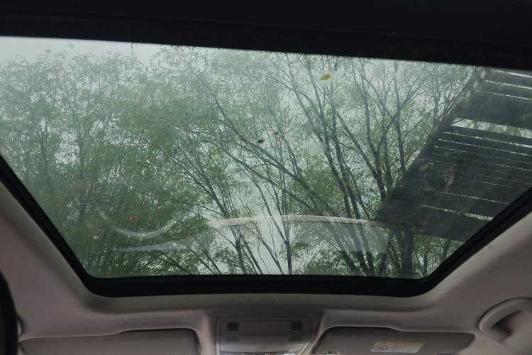 Used Volkswagen Tharu 2021 280TSI Two-Wheel-Drive Luxury Plus Edition Headliner