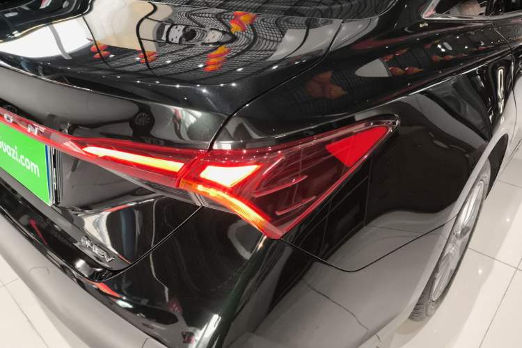 Used Toyota Avalon 2024 Dual-Motor 2.0L Premium Edition