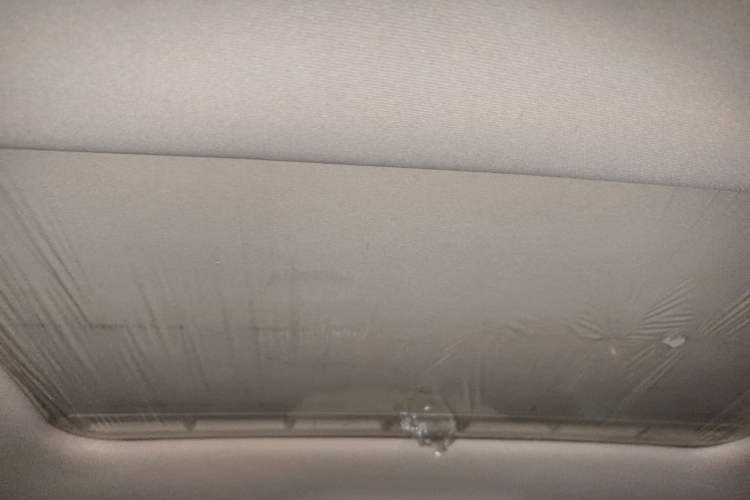 Used Skoda Superb 2013 1.8TSI Automatic Yashi Edition Headliner