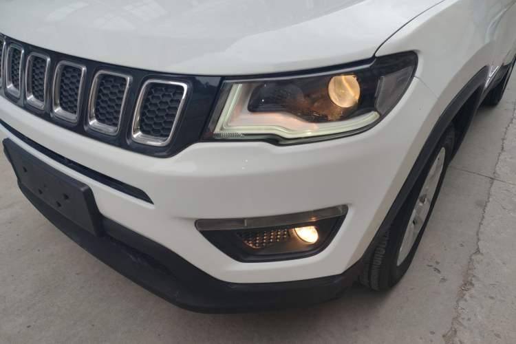 Used Jeep Compass 2017 200T Automatic Family Edition