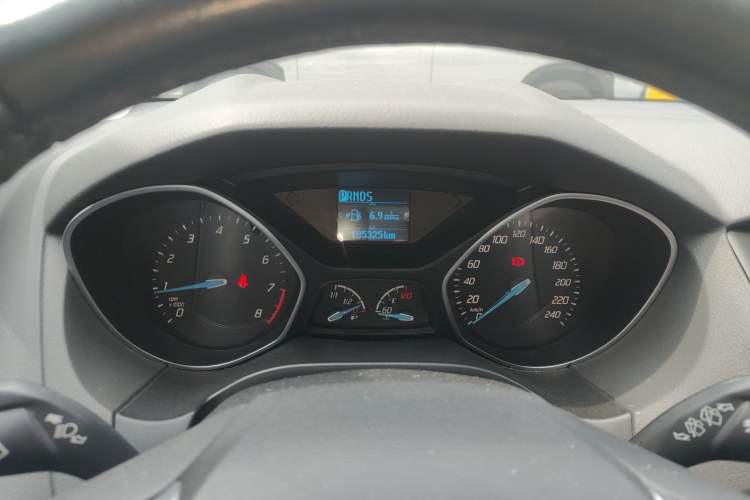 Used Ford Focus 2012 Hatchback 1.6L Automatic Fashion Edition