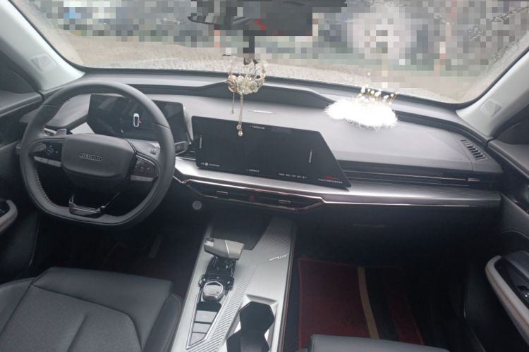 Used CHANGAN OSHAN Z6 2023 Blue Whale 1.5T DCT Smart Edition
