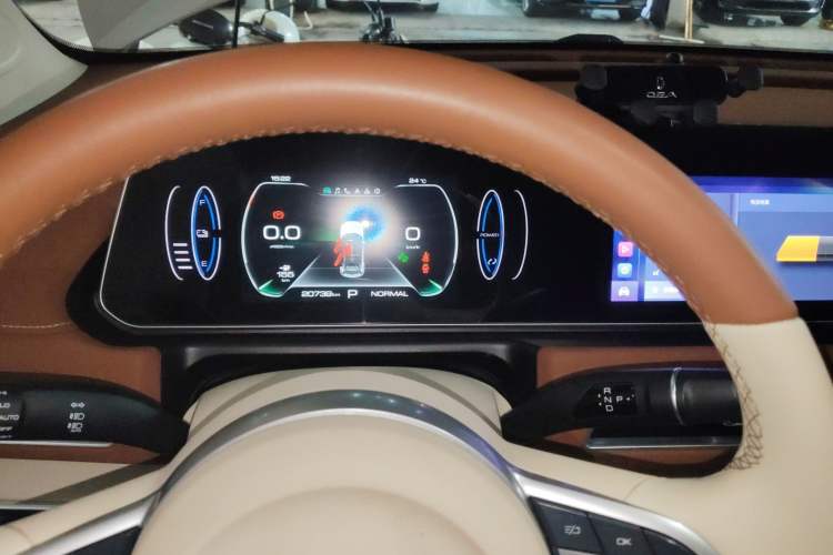 Used ORA Good Cat 2023 401 km Standard Range Luxury Version Lithium Iron Phosphate Instrument Cluster