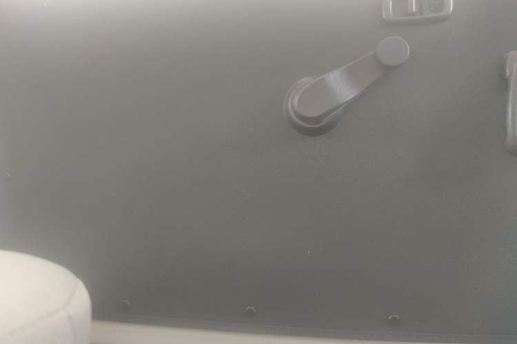 Used Jinbei Hiace X30 2024 1.5L Champion Edition Passenger Vehicle 5/6/7 Seats
