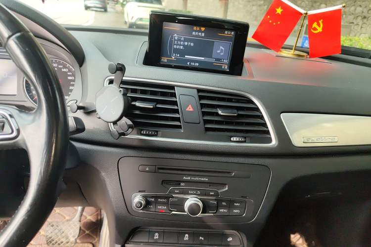 Used Audi Q3 2015 35 TFSI quattro Technology Edition
