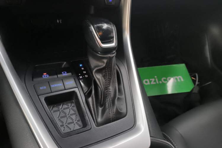 Used Toyota Wildlander 2022 2.0L CVT Two-Wheel Drive Luxury Edition