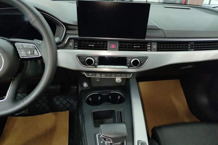 Used Audi A4L 2020 40 TFSI Fashion Dynamic Model