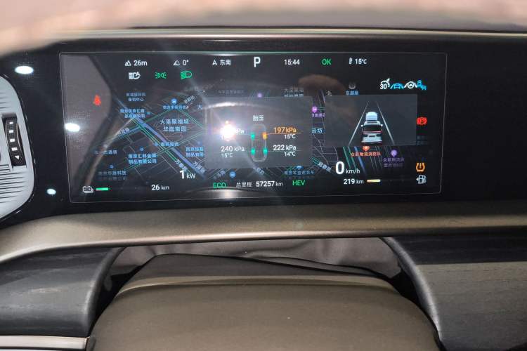 Used Denza D9 2022 DM-i 970 Four-Wheel Drive Prestige Model
