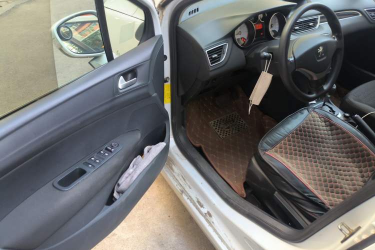 Used Peugeot 308 2013 1.6L Automatic YouShang Model
