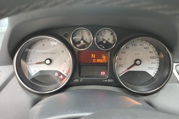 Used Peugeot 308 2014 Enjoy Edition Classic 1.6L Automatic Premium Model
