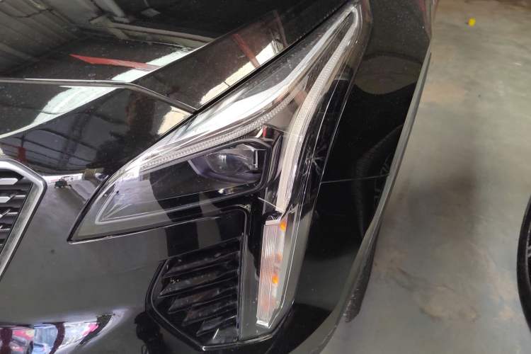 Used Cadillac XT4 2021 28T Two-Wheel Drive Tech Edition