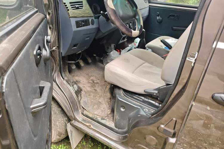 Used Jinbei Hiace X30 2021 1.5L Wealthy Edition Bus China VI Standard SWC15M