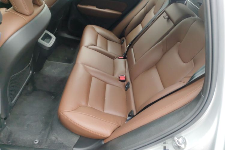 Used Volvo XC60 2025 B5 Four-Wheel Drive Smart & Advanced Luxury Edition Left Rear Seat